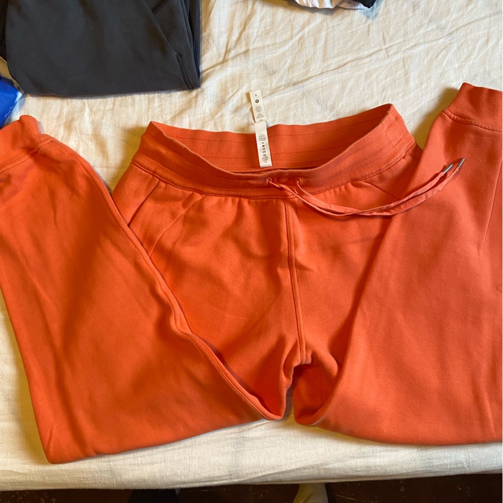 Lululemon scuba high rise jogger